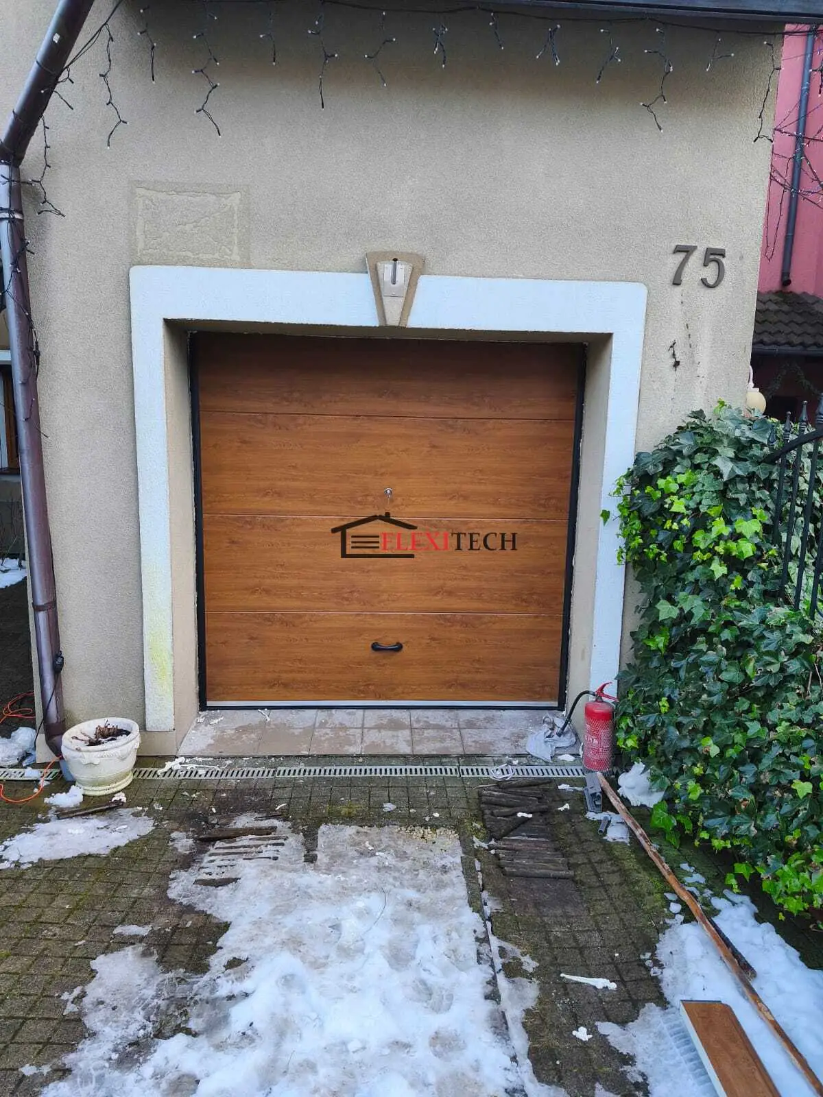 Pomiar otworu pod bramę garażową